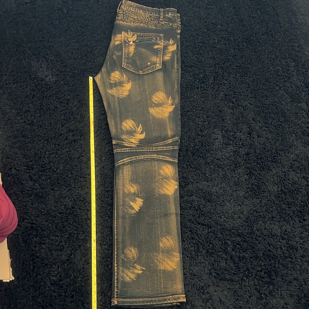 Men’s Jean - Picture 6 of 7